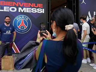 Lionel Messi’s PSG package includes crypto fan tokens, say sources