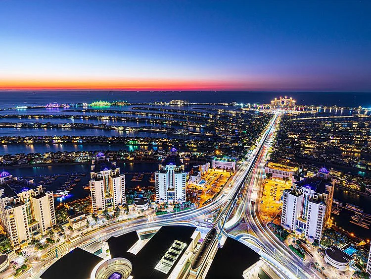 Stock Palm Jumeirah Atlantis