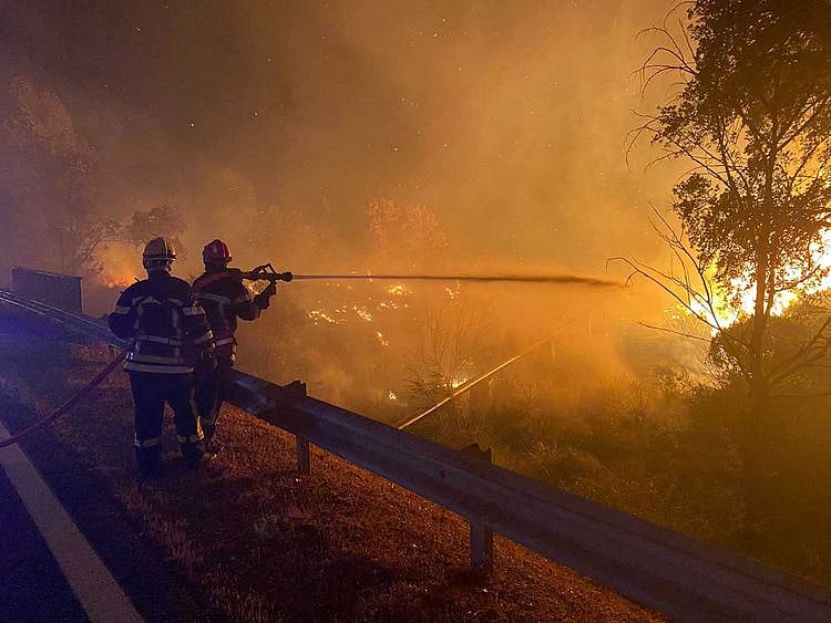 france wildfire