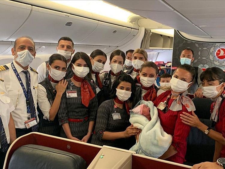 As there was no doctor on board, the cabin crew assisted with the birth “in line with their training”, the statement read.