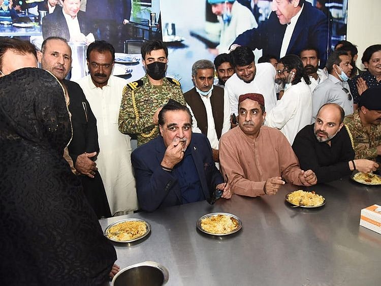  Sindh Governor Imran Ismail, accompanied by Managing-Director of Pakistan Bait-ul-Mal, Malik Zaheer Abbas Khokhar, launched the new shelter home (Panah Gah) in the Lyari area.
