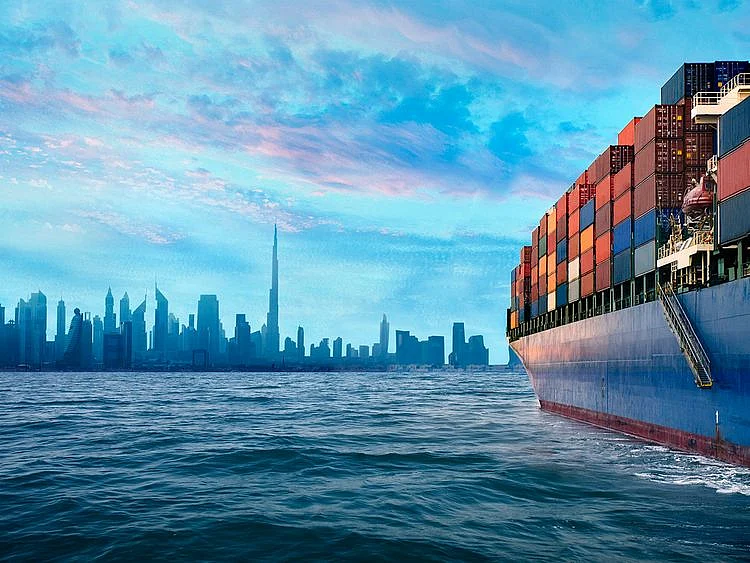 STOCK Dubai shipping port container economy