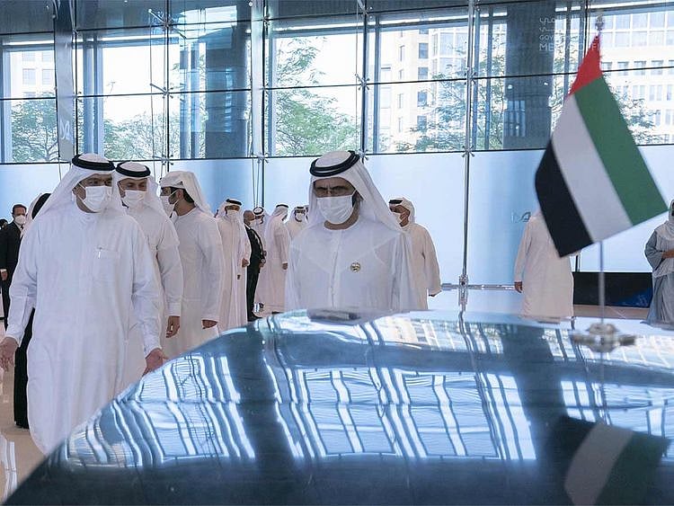 Sheikh meets COVID response teams 