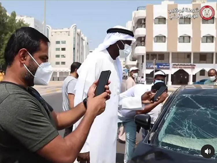 taking pictures of accident sites screenshot abu dhabi police instagram account