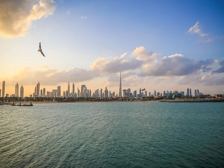 Dubai Skyline La Mer-1631720310593