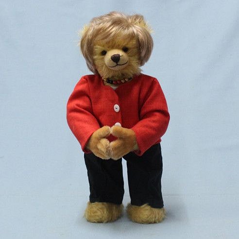 merkel teddy-1632552390947