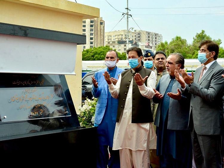  Imran Khan at the groundbreaking ceremony for the modern railway project.