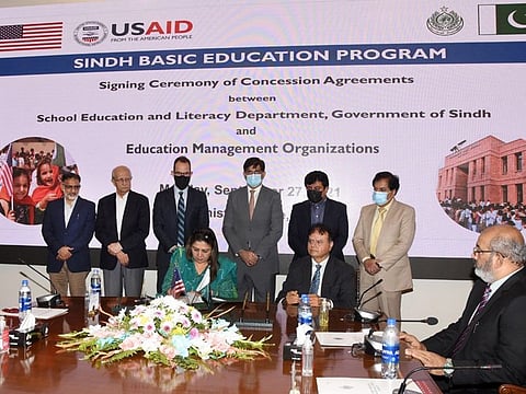   Sindh Chief Minister, Syed Murad Ali Shah, US Consul General in Karachi, Mark Stroh, witness signing of concession agreement to hand over to private sector schools rebuilt by USAID.