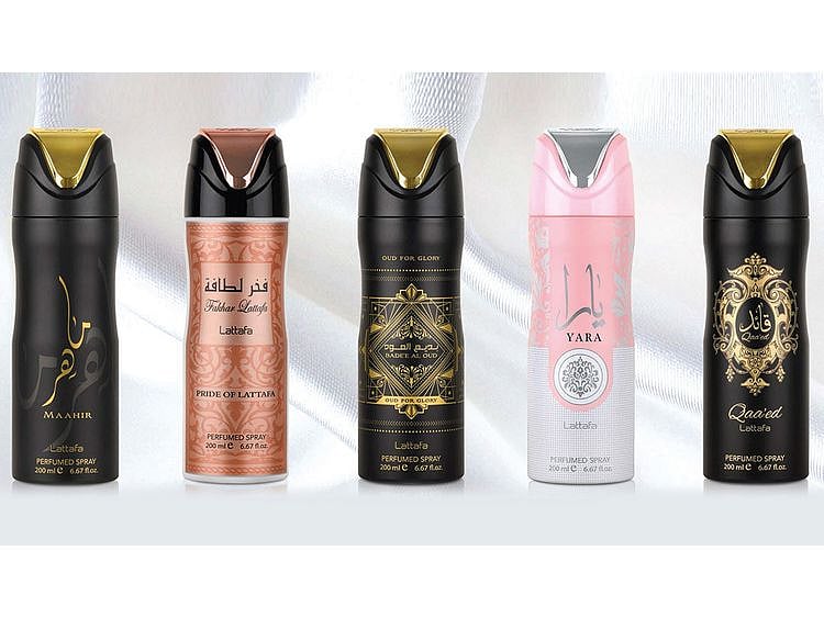 Lattafa-selecting-a-perfume-for-web
