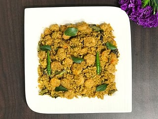 Here's a classic Kerala recipe to making chemmeen thoran or coconut prawn stir fry in 15 minutes