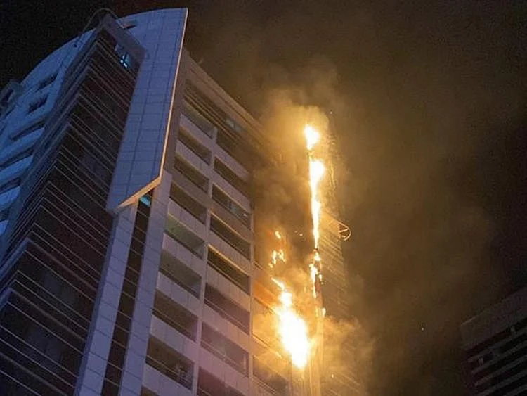 dubai-marina-fire-1634980534803