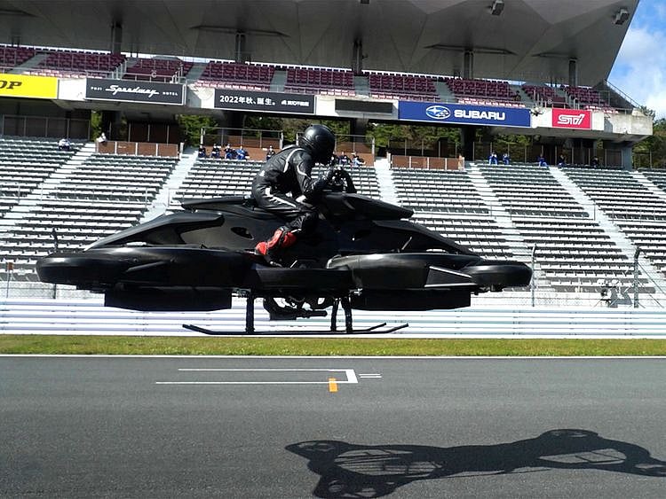 2021-10-26T114202Z_1771345637_RC2NHQ9N031S_RTRMADP_3_JAPAN-FLYING-BIKE-(Read-Only)