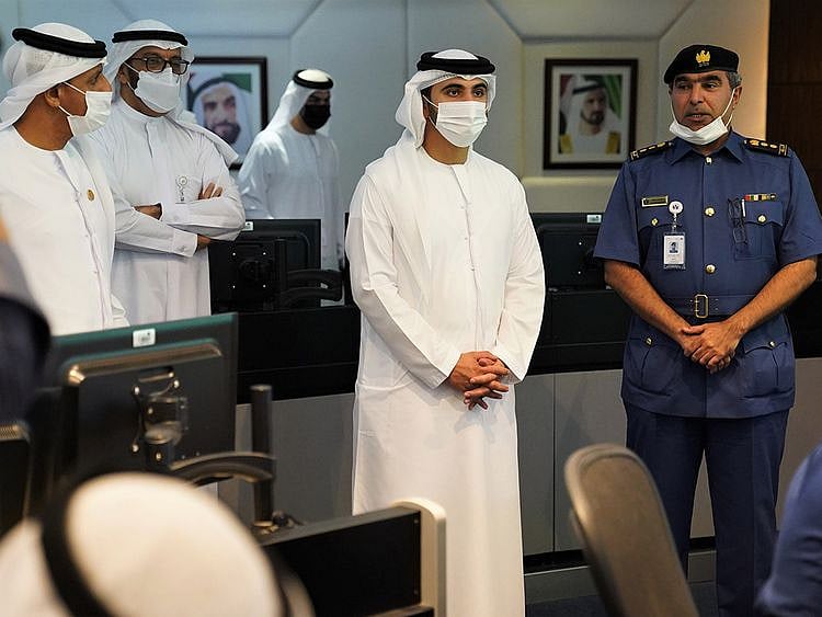 mansoor-dubai-customs-visit-Oct-26-1635259831799