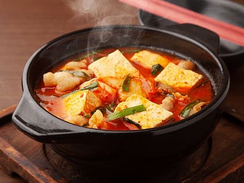 Simmering Korean kimchi Jjigae in 20 minutes