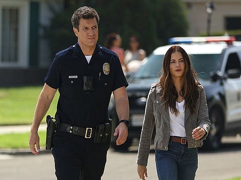 Nathon Fillion and Jenna Dewan in 'The Rookie'