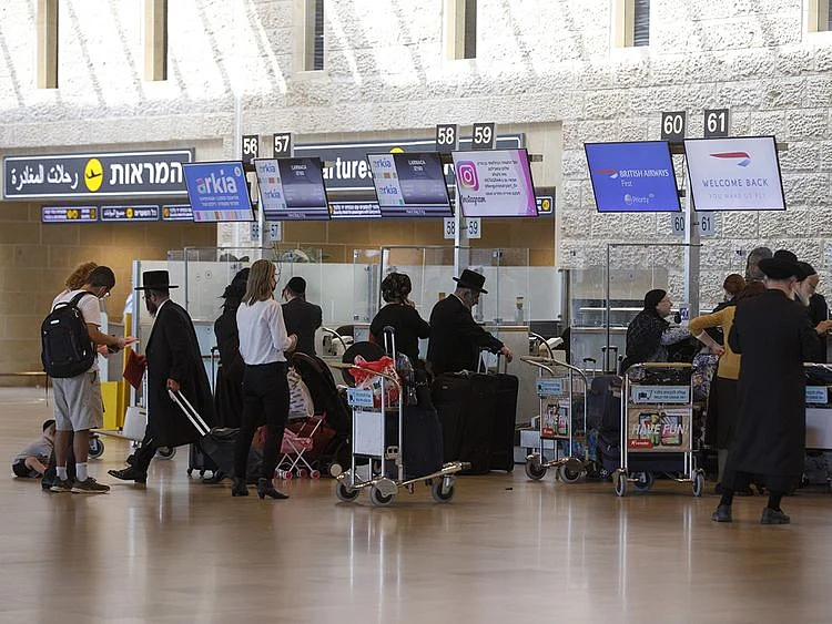 Stock - Tel Aviv airport