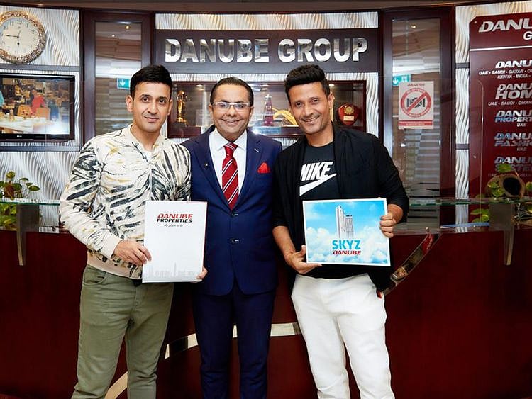 Stock - Rizwan Sajan