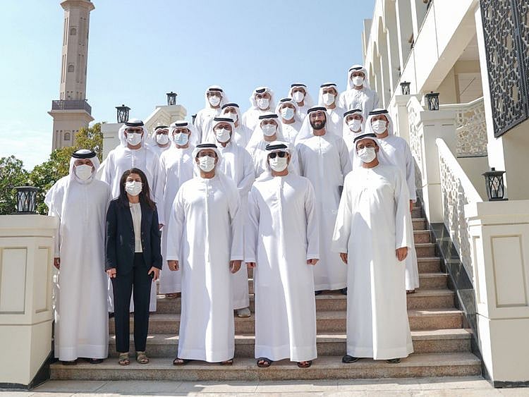 Stock - Sheikh Maktoum meets businessmen