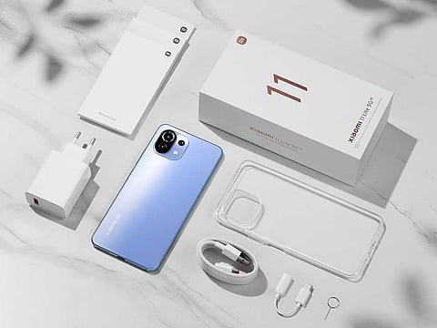  Xiaomi 11 Lite 5G NE in Bubblegum Blue