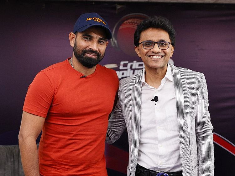  Indian speedster Mohammad Shami with Mr Cricket UAE Anis Sajan