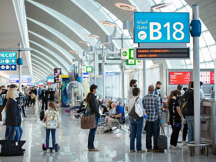 Stock - UAE Airport