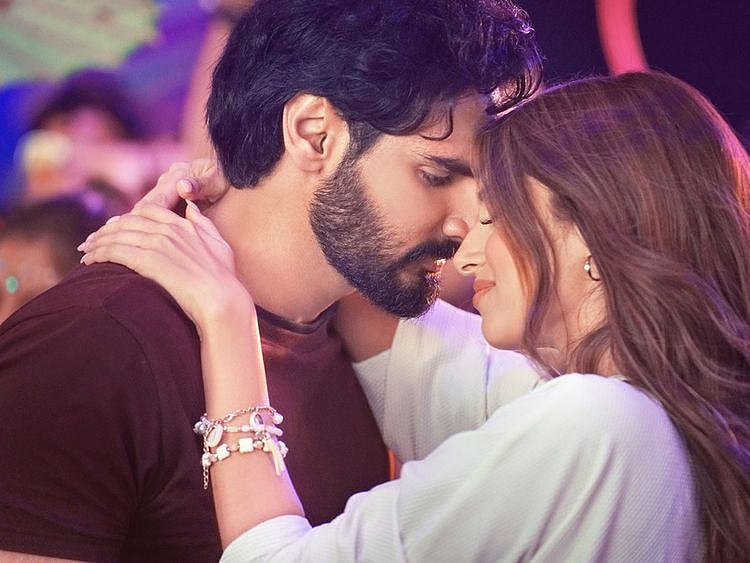 Ahan Shetty and Tara Sutaria in 'Tadap'