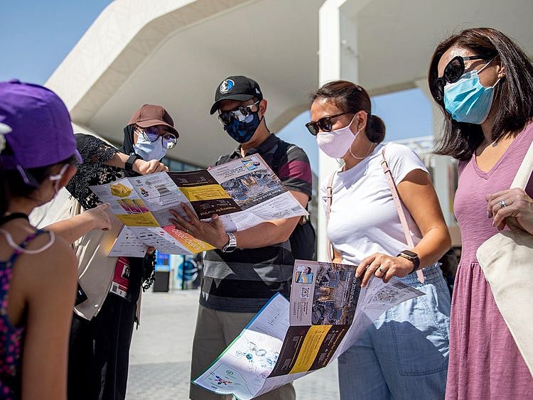 expo visitors