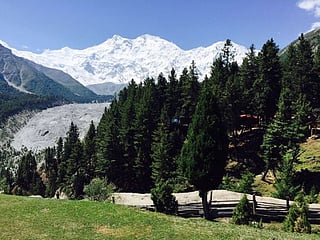 Photos: Tourist spots in India, Pakistan, Saudi Arabia, Georgia, and Rome