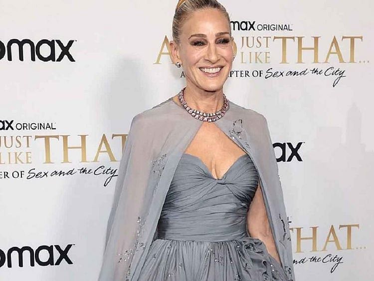 Sarah Jessica-Parker looked gorgeous in an Oscar de la Renta at the premiere