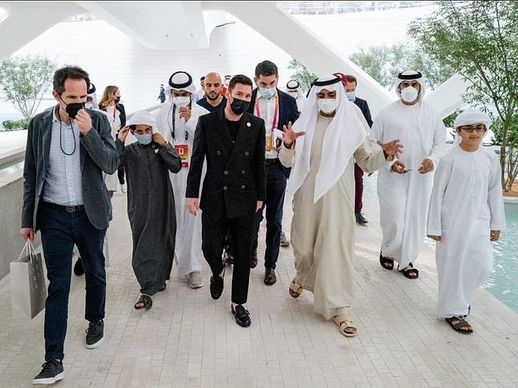 211213 Messi Expo