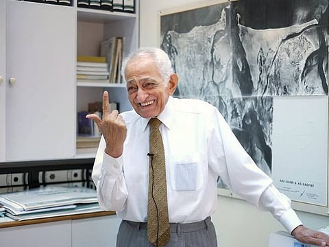 Dr. Abdul Rahman Makhlouf died at the age of 98.
