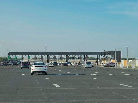 Vehicles lined up at checkpoints on the Dubai-Abu Dhabi border today morning(Sunday), the first day of the new entry rules kicking in. 