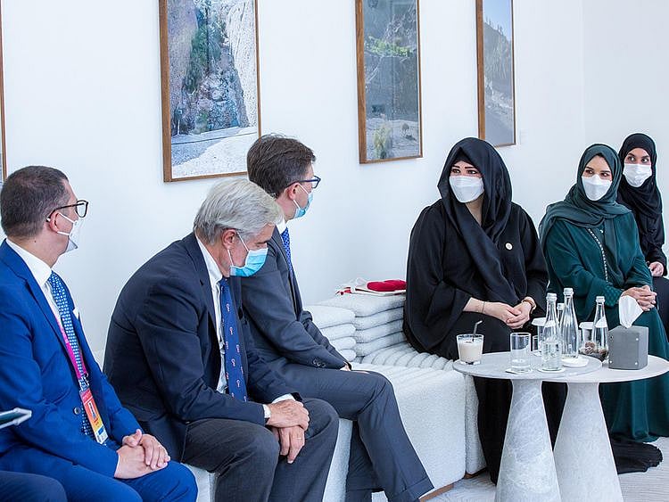 latifa-meets-italian-officials-at-expo-1640104379743