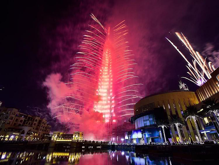 NAT BURJ KHALIFA FIREWORKS-1609162351497