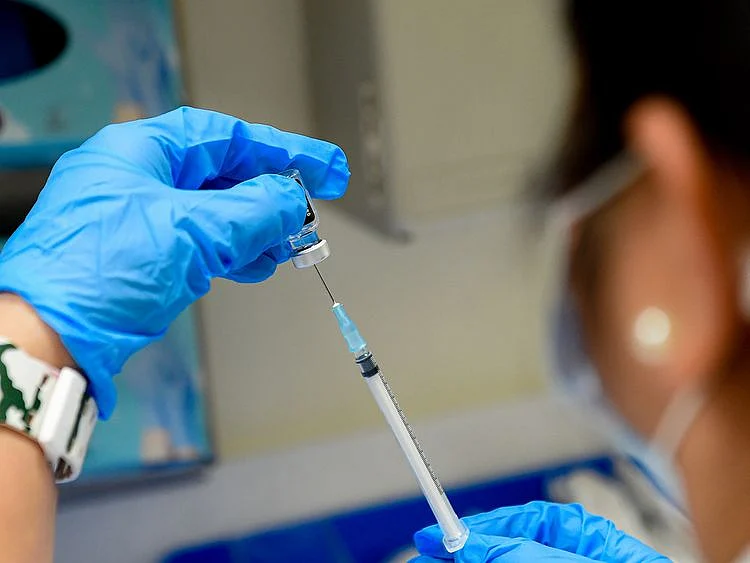 Stock Dubai vaccine