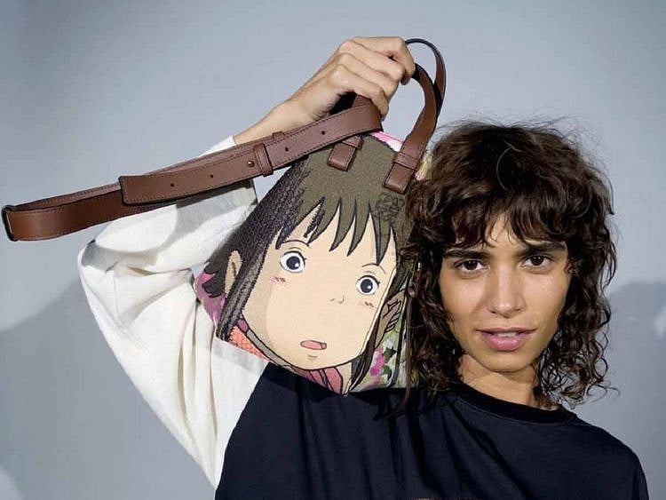 The collection retains Loewe’s hallmark craftsmanship.