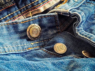 New dyeing method could help jeans shrink toxic problem