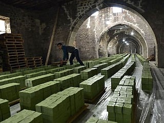 Photos: A look at how Syria's famous traditional laurel soaps are made
