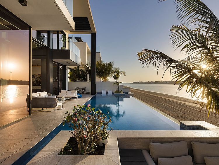 Stock - Dubai property