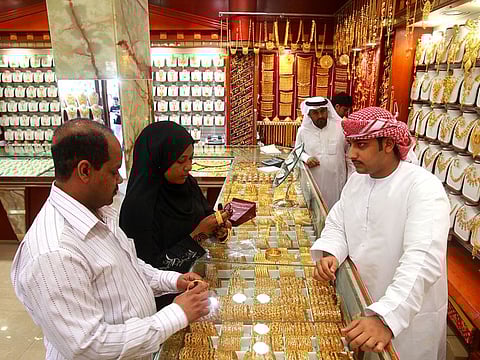  Gold prices soar to 13-month high on worries of escalating Russia-Ukraine conflict.