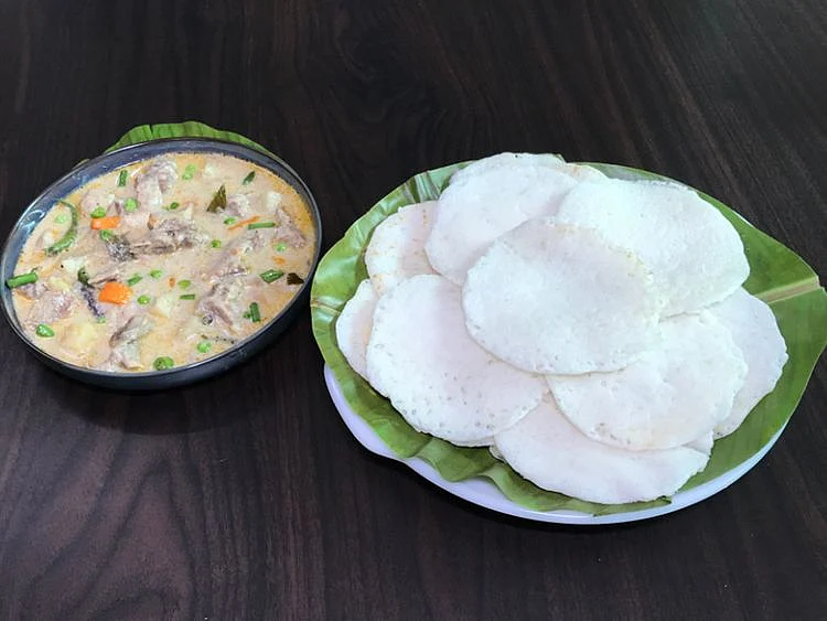 guide-to-making-vellayappam-or-Kerala-style-pancakes