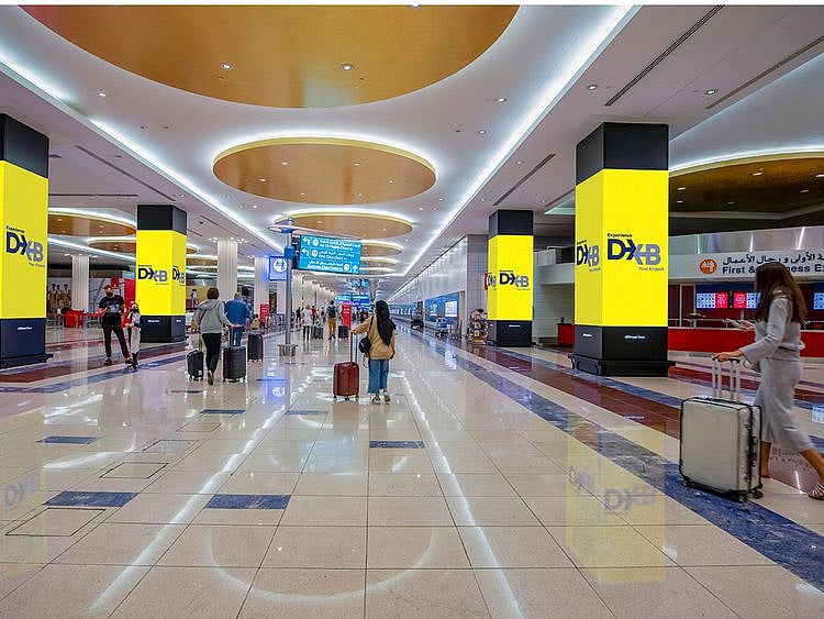 STOCK Dubai airport