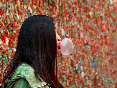 People who chew around 180 pieces of gum a year could be ingesting roughly 30,000 microplastics.