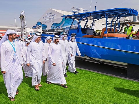 Sheikh Hamdan bin Mohammed toured the five-day event’s new venue at Dubai Harbour accompanied by Sheikh Mansoor bin Mohammed bin Rashid Al Maktoum, Chairman of the Dubai Sports Council, and Sheikh Saeed bin Ahmed bin Khalifa Al Maktoum, Executive Director of the Dubai Maritime City Authority.