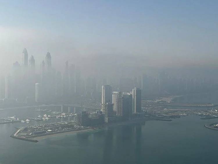 STOCK WEATHER FOG DUBAI