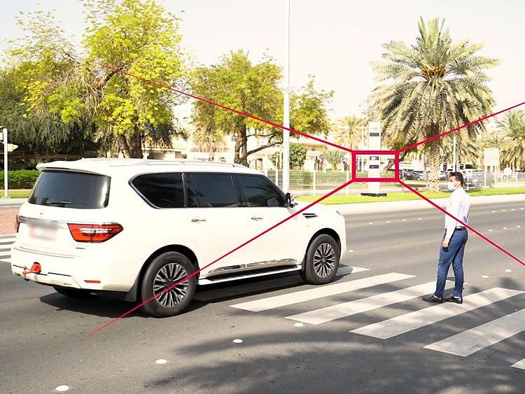 abu-dhabi-police-radar-at-pedestrain-crossing-1649065317247