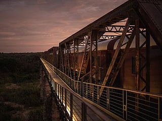 South African train makes safari trip, but never moves