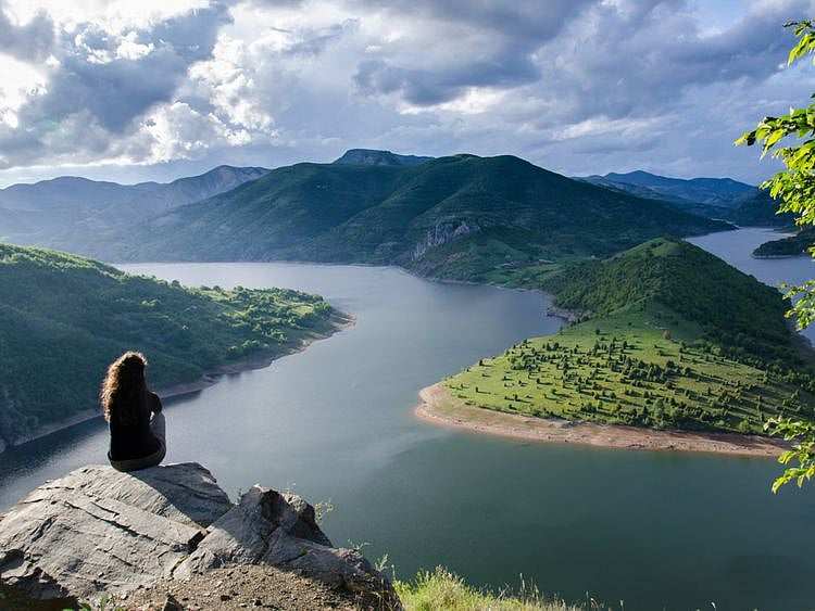 shutterstock_419676547-1649422818375