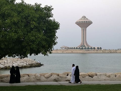 SAMA urged banks operating in the Kingdom to implement some precautionary measures to protect clients from financial fraud.