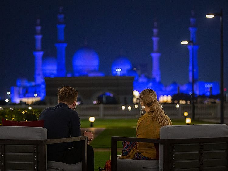 The_Ritz-Carlton_Abu_Dhabi,_Grand_Canal_-_Suhoor_at_the_Grand_Lawn_1-1649484513041